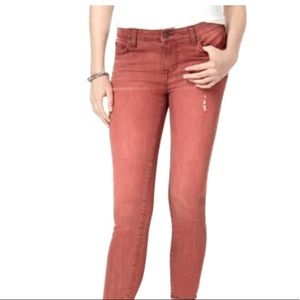 Celebertiy Pink Destroyed Skinny Jeans